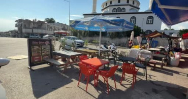 Serik’te hortum paniği: Üzerine tente devrilen vatandaşın yardımına çevredekiler yetişti