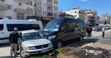 Serik’te Trafik Kazası: 2 Yaralı