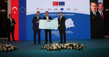 Serinhisar’ın Yöresel Ürünleri, Leader Zirvesinde Tanıtıldı