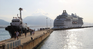 Seven Seas Navigator Yolcu Gemisi Alanya'da