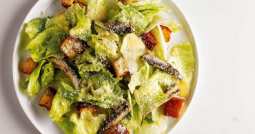 Sezar Salata Tarifi