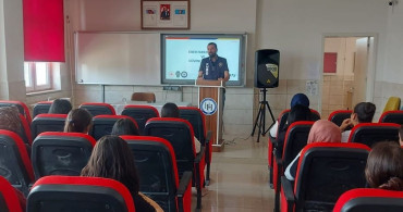 Siber Suçlara Karşı Bilinçlendirme Eğitimi Niğde'de Gerçekleşti