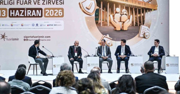 Sigorta İzmir'de geleceğin riskleri ve fırsatları masaya yatırıldı