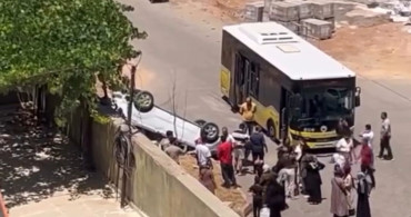 Siirt’te belediye otobüsü ile hafif ticari araç çarpıştı: 1 yaralı