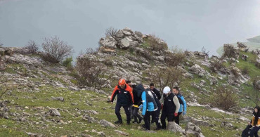Siirt'te Genç Yamaç Paraşütü Parkurunda Kazayla Yaralandı