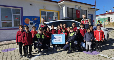 Siirt'te Jandarma Ekiplerinden Çocuklara Özel Etkinlikler