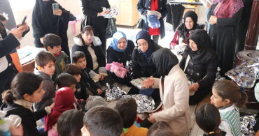 Siirt'te Kadınların El Emeği ile Çocuklar Isınıyor