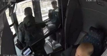 Siirt'te Otobüs Şoförü Acil Durumda Yolcuyu Hastaneye Ulaştırdı