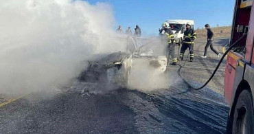 Siirt'te Otomobil Yangını: 4 Kişilik Aile Kurtuldu