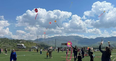 Siirt'te Uçurtma Şenliği Renkli Görüntülere Ev Sahipliği Yaptı