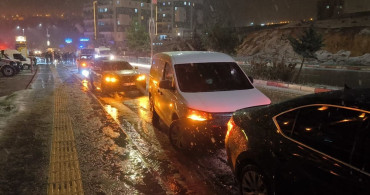 Siirt'te Zincirleme Trafik Kazası: 1 Yaralı
