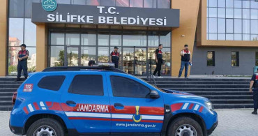 Silifke Belediyesine yönelik rüşvet soruşturmasında tutuklu sayısı 10'a yükseldi