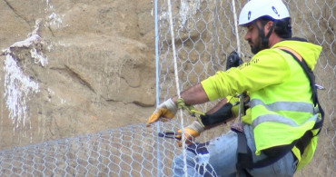 Silivri'de Kuş Ölümlerine Sebep Olan Çelik Ağlar Kesiliyor