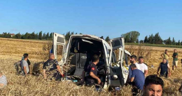 Silivri’de minibüs tarlaya uçtu: 2 ölü, 10 yaralı