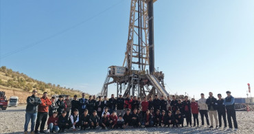 Silopi'de Lise Öğrencilerine Petrol Sondaj Eğitimi