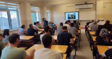 Simav'da Süt Sığırı Yetiştiriciliği Eğitimi Başarıyla Devam Ediyor
