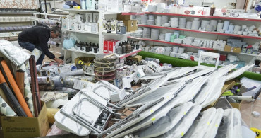 Sındırgı'daki Esnaf Deprem Sonrası Üzüntü İçinde