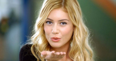 Sinem Kobal'ın Yeni İmajı Shakira'ya Benzetildi