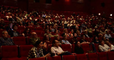 Sinema Salonları Kapatıldı