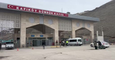 Sınır Kapılarındaki Geçişler Kontrollü Devam Ediyor