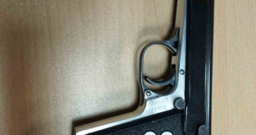 Sınırda Kaçakçılık Operasyonu: Silah ve Mühimmat Ele Geçirildi