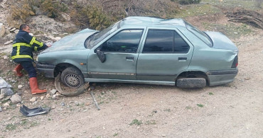 Sinop'ta Devrilen Otomobilde İki Yaralı