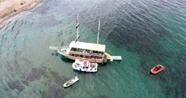 Sinop'ta Gezi Teknesi Karaya Oturdu  