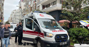 Sinop'ta Hafif Ticari Araç Yayayla Çarpıştı