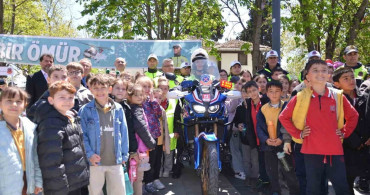 Sinop'ta Trafik Haftası İçin Farkındalık Yürüyüşü Düzenlendi