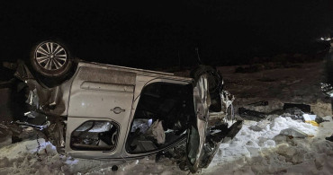 Şırnak'ta Hafif Ticari Araç Şarampole Yuvarlandı