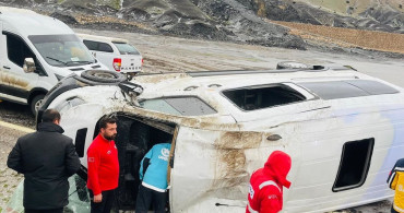 Şırnak'ta Minibüs Devrildi, 9 Yaralı