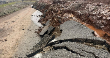 Şırnak'ta Sağanak Nedeniyle Kotan Yolda Çökmeler Yaşandı