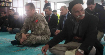 Şırnak’ta Şehitler İçin Mevlit Programı Düzenlendi