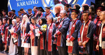 Sivas Cumhuriyet Üniversitesi'nde Mezuniyet Töreni Coşkusu