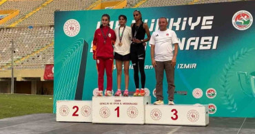 Sivaslı atletler İzmir'den madalyalarla döndü