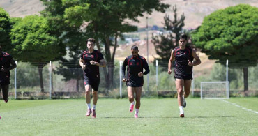 Sivasspor, 2026-2027 sezonu hazırlıklarını çift idmanla sürdürüyor
