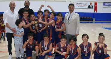 Sivas'ta basketbol minikler a il birinciliği tamamlandı