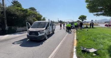Sivas’ta iki kamyonetin çarpışması sonucu 5 kişi yaralandı