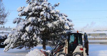 Sivas'ta Kızılırmak Nehri Buzla Kaplandı