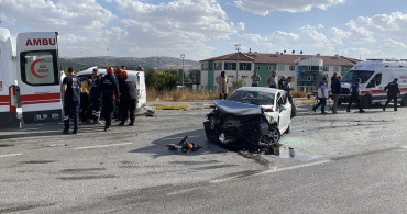 Sivas'ta Trafik Kazası: 1 Ölü, 4 Yaralı