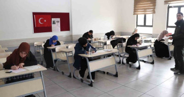 Sivas'ta Umre Ödüllü Bilgi Yarışması Düzenlendi