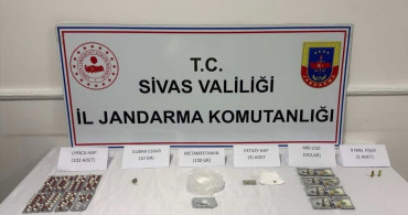 Sivas'ta Uyuşturucu Operasyonunda 3 Tutuklama
