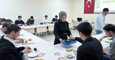 Sivas'ta Yurt Öğrencilerine Sağlıklı Beslenme Eğitimi