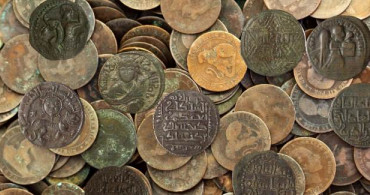 Sivas’taki Aziz Vlas Kazı Çalışmalarında 25 Adet Sikke Bulundu