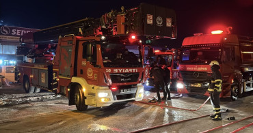 Sivas'taki Mobilya Atölyesinde Yangın Yangın