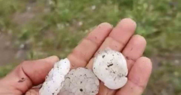 Siverek'te Ceviz Büyüklüğünde Dolu Yağışı