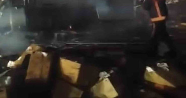 Siverek'te Peçete Yüklü Tırda Yangın Çıktı