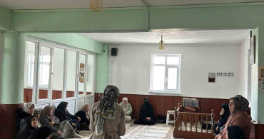 Sivrihisar'da Kadınlara Özel Kur'an Sohbeti ve Dua Etkinliği