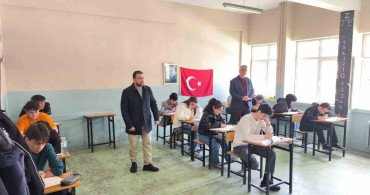 Sivrihisar'da Umre Ödüllü Bilgi Yarışması Düzenlendi