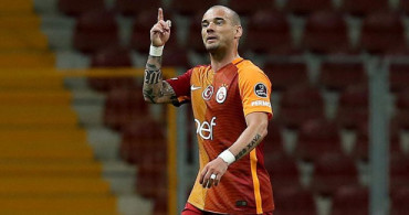 Sneijder Galatasaray Taraftarlarını Heyecanlandırdı! Geri Mi Dönüyor?